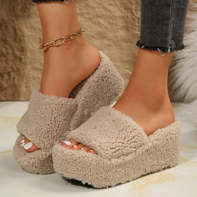 Cozy Fleece Slippers - gaviara