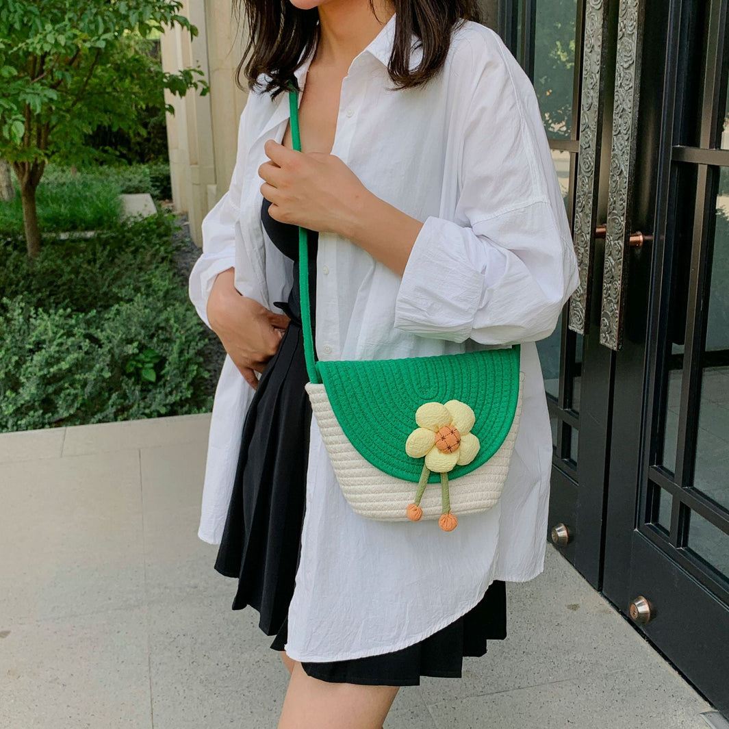 Cute Flowers Straw women's Bag - gaviara