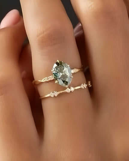 Gold-plated Ring With Emerald - gaviara