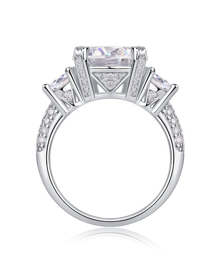 Moissanite Wedding Ring - gaviara