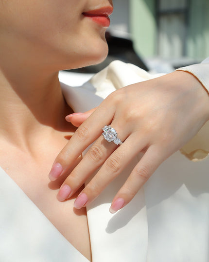 Moissanite Wedding Ring - gaviara