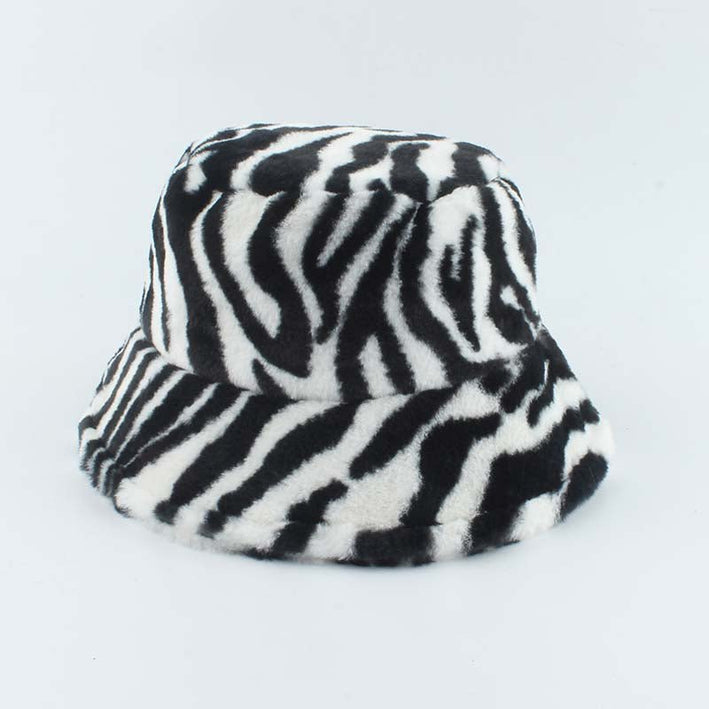 Warm Velvet Hat - gaviara